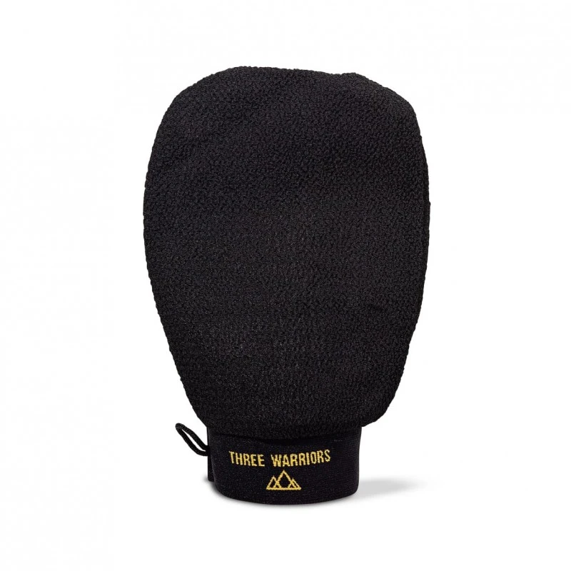 THREE WARRIORS Šveičiamoji kūno pirštinė „Exfoliating Glove”, 1vnt THREE WARRIORS Šveičiamoji kūno pirštinė „Exfoliating Glove”, 1vnt