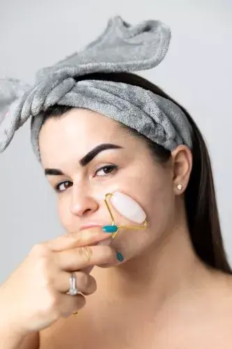 Glov Quartz Face Roller rožinio kvarco veido masažuoklis