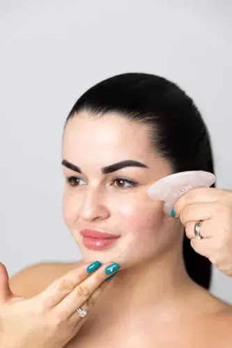 Glov Quartz Gua Sha rožinio kvarco veido masažuoklis